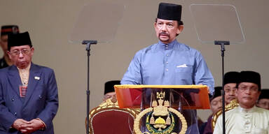 Sultan von Brunei führt Scharia ein