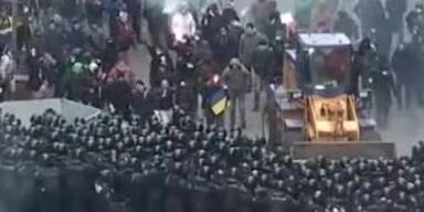 Gewaltätige Proteste in der Ukraine eskalieren