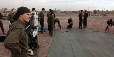 Soldatinnen mit Kopftuch werden Fall fürs Parlament