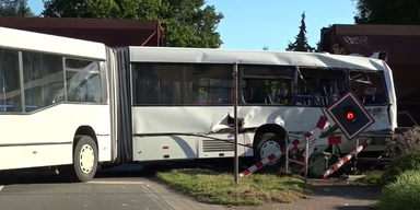 bus_zug_unfall_thump.png