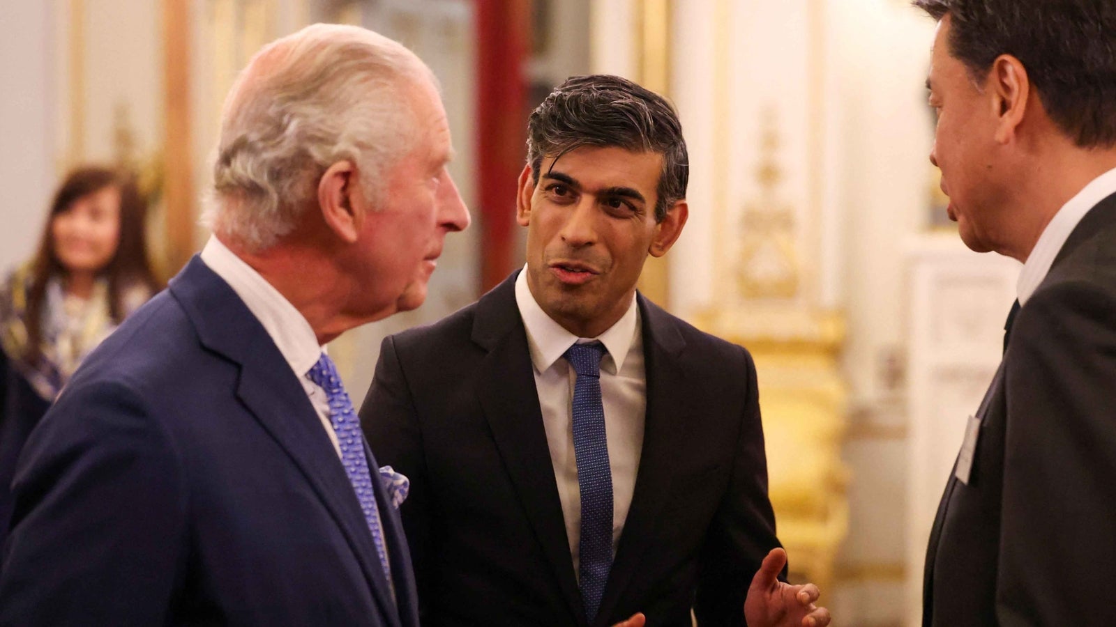 KrebsDiagnose! Politiker richten aufbauende Worte an Charles stars24