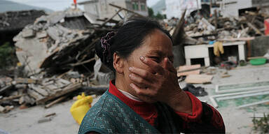 Schweres Erdbeben erschüttert China 