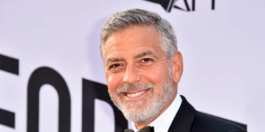 Diesen 14 Freunden schenkte George Clooney eine Million