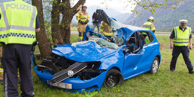 Horror-Crash in Tirol: 2 Tote