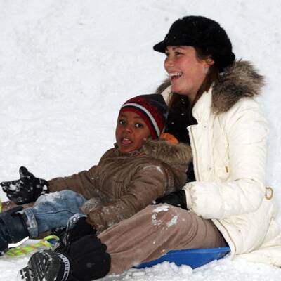 So süß: Madonnas Sohn spielt im Schnee
