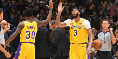 50 Punkte! Lakers-Star Davis trumpft auf