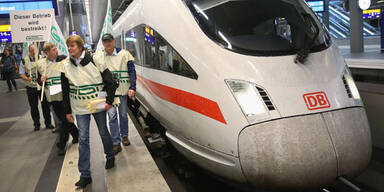 Warnstreik legt deutsche Bahn lahm