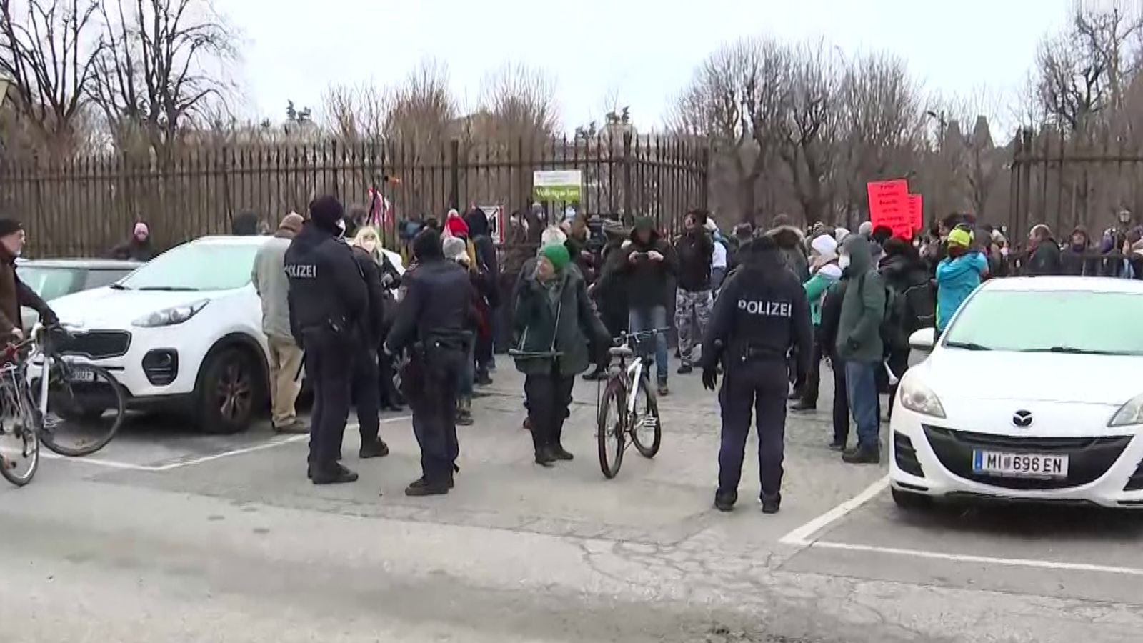 Wien: Demonstration Gegen Impfpflicht - Oe24.tv