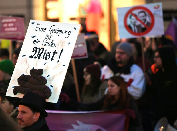 Demo gegen Regierung &