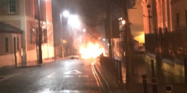Mutmaßliche Autobombe in Nordirland explodiert