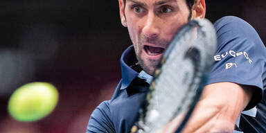 Djokovic mit Mühe im Achtelfinale von Wien