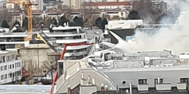Brand im Donau Zentrum: Hotel evakuiert