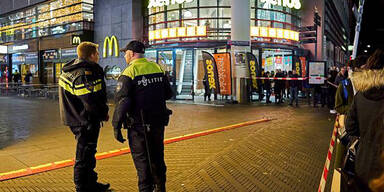 Messer-Attacke in Den Haag: Mehrere Verletzte
