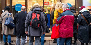 Schlacht um Desinfektionsmittel im Supermarkt