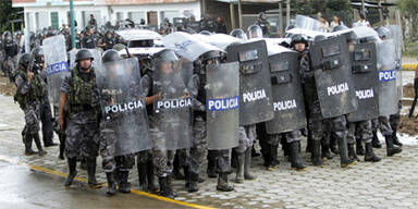 Polizei- und Militärmeuterei in Ecuador