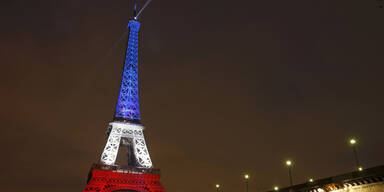 Eiffelturm strahlt wieder in blau-weiß-rot