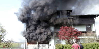 Haus durch Brand schwer beschädigt