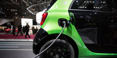E-Autos: EU will eigene Batteriefabrik