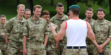 England-Stars müssen in Militär-Bootcamp