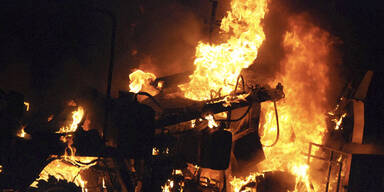Erntemaschine stand in Flammen