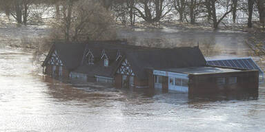 Schwere Überflutungen in England