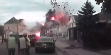 Polizei-Kamera filmt tödliche Gas-Explosion