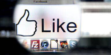 Facebook: Attraktive Freunde machen beliebt