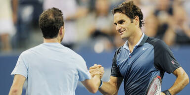 Federer ohne Probleme - Wozniacki out