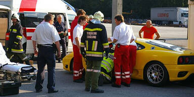 Unfall mit Ferrari in Schärding