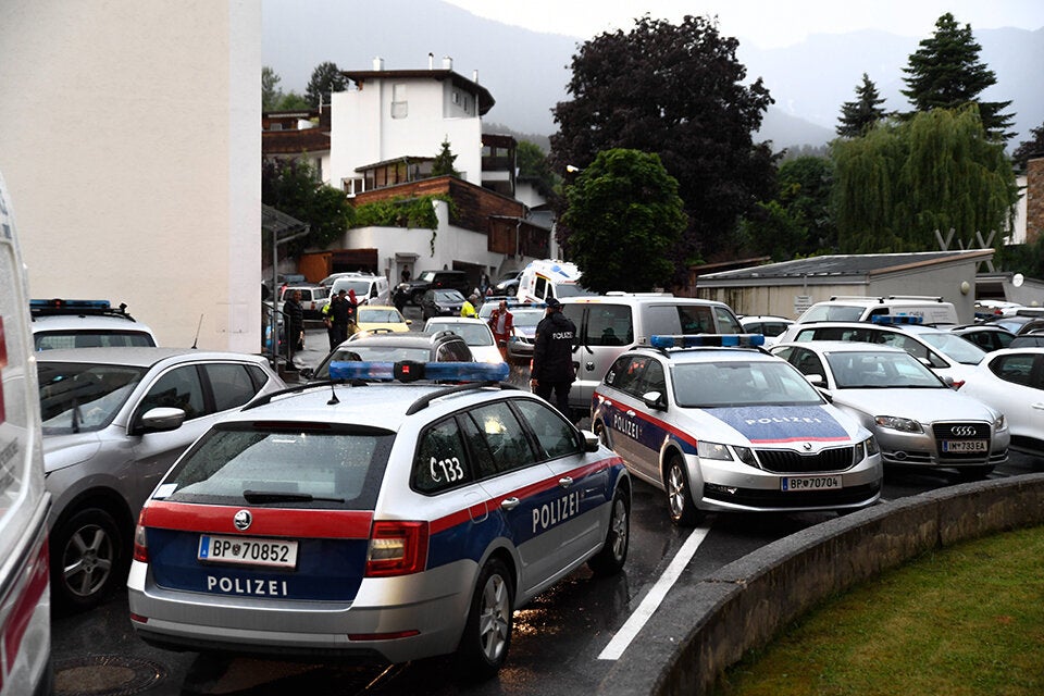 Mord-Alarm in Tirol: Mann erwürgt eigene Ehefrau und versenkt Leiche im Inn