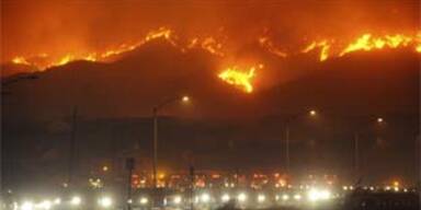 Buschfeuer in Kalifornien weiter eingedämmt