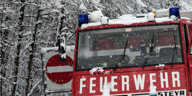 Wintereinbruch: Unfälle und Staus in OÖ