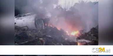 Mehr als 100 Tote bei Flugzeugabsturz