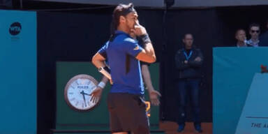 Zeigt Fognini hier Thiem den Mittelfinger?