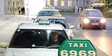 Betrunkener urinierte in Taxi