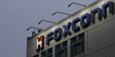 Lockdown: Arbeiter von Foxconn fliehen von Gelände