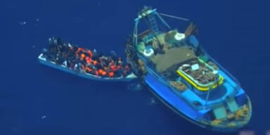 Unfassbar! 81 Menschen auf Fischerboot gequetscht