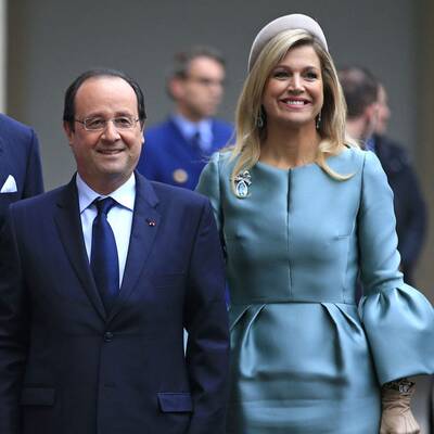 Máxima strahlt neben Frankreichs Präsident Hollande