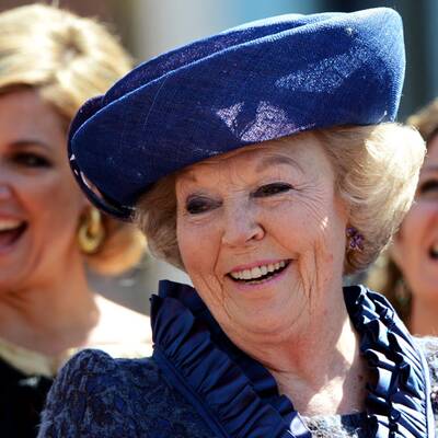 Königinnentag: Beatrix lächelt trotz Friso-Krise