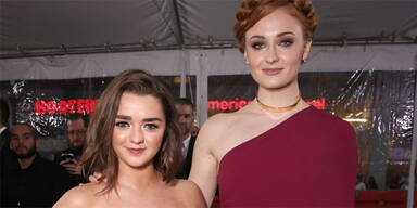 Maisie Williams Sophie Turner