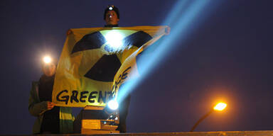 Greenpeace, Atom