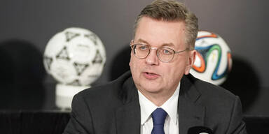 Skandal aufgedeckt: DFB-Boss tritt zurück