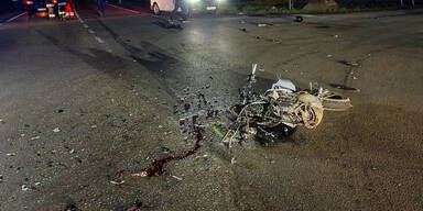 16-jähriger Mopedlenker stirbt bei Frontal-Crash