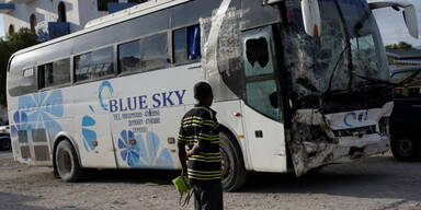 Bus rast in Menschenmenge: 38 Tote