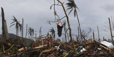 Mehr als 5.700 Tote durch Taifun "Haiyan"