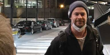 Hemsworth: So irre war seine Wien-Anreise