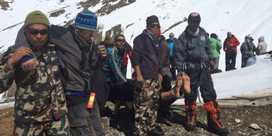 20 Leichen liegen noch am Himalaya