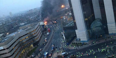 Hubschrauber stürzt in Londoner City - 2 Tote