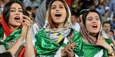 Iran: Frauen dürfen wieder ins Stadion