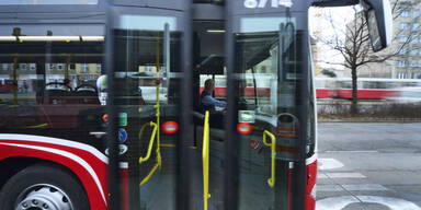 Wiener Linien Bus Tür vorne